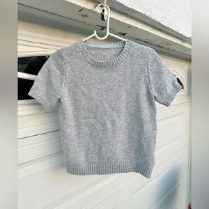 Light Gray Women’s Short-Sleeve Crewneck Sweater Top